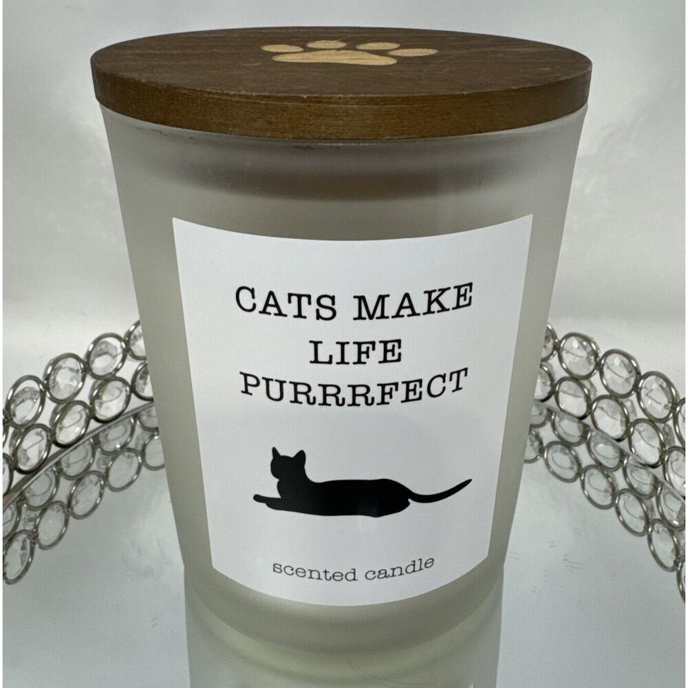 Huntington Home~Cats Make Life Purrrect Candle~Evening Fields Scent~16 Oz~Pets